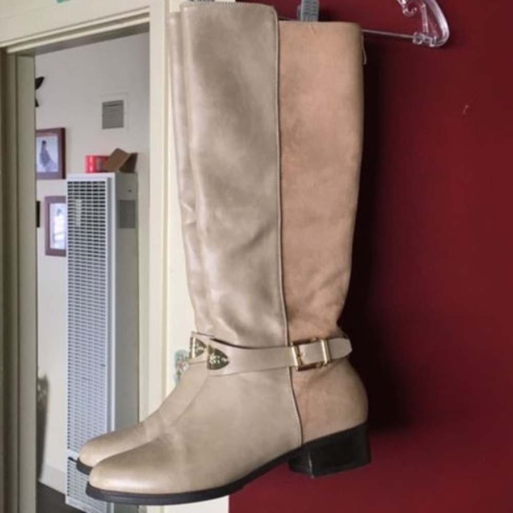 Guess boots